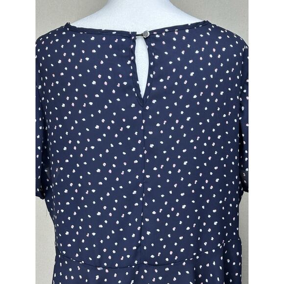 Torrid Women’s Size 2 Navy Blue Blouse w/White & Pink Spots 100% Polyester Flowy - Picture 5 of 13
